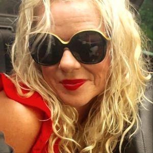 Meet your Posher, Stacey lynn